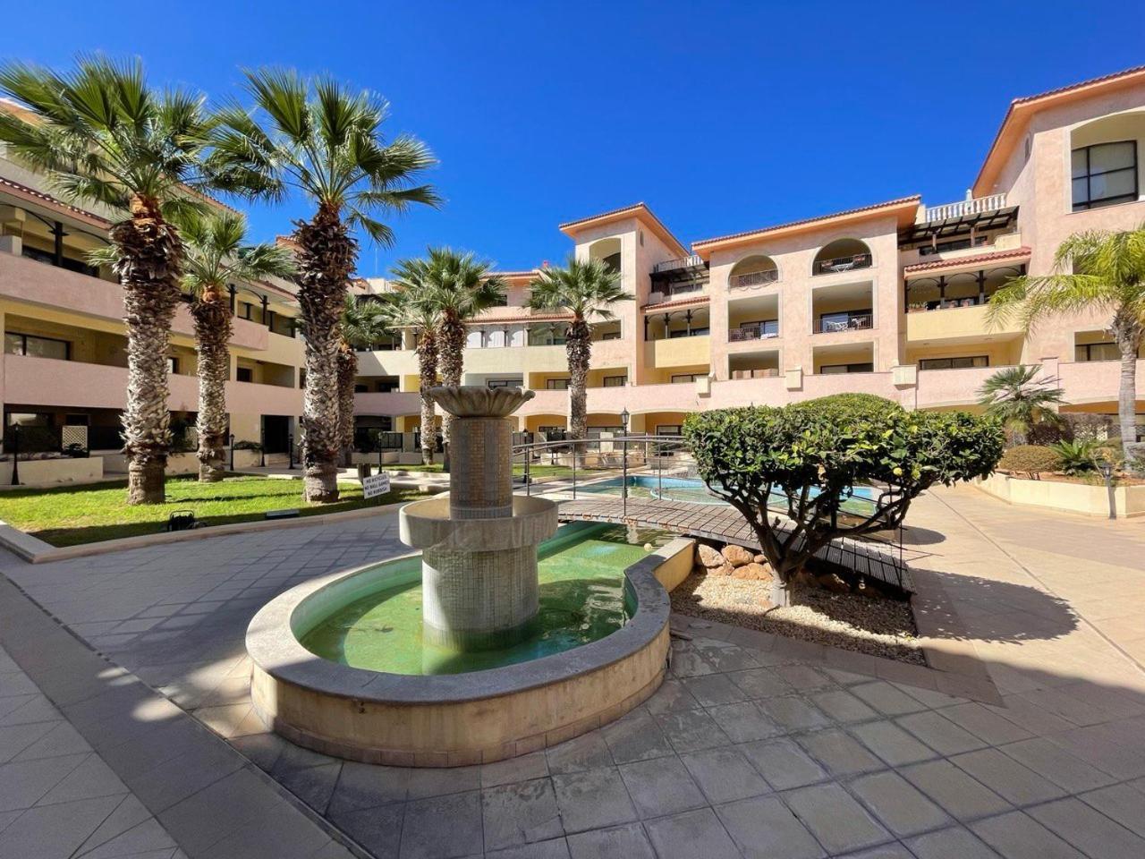 Queens Gardens Paphos Esterno foto